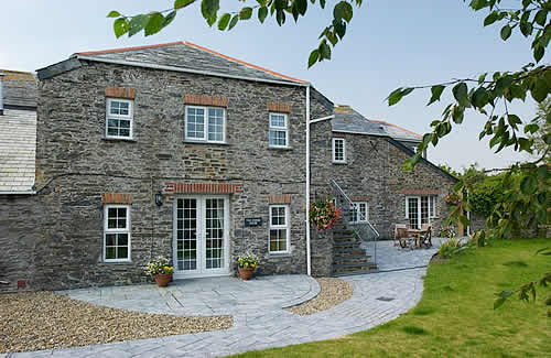 2 luxury self catering holiday cottages in a charming barn complex near Polzeath and Padstow